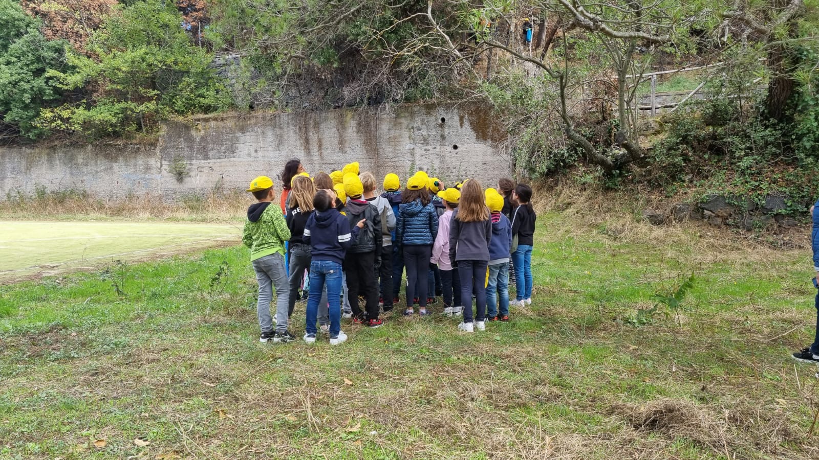 Volontari, studenti e forestali al lavoro per ripulire il parco di Cuglieri post thumbnail image