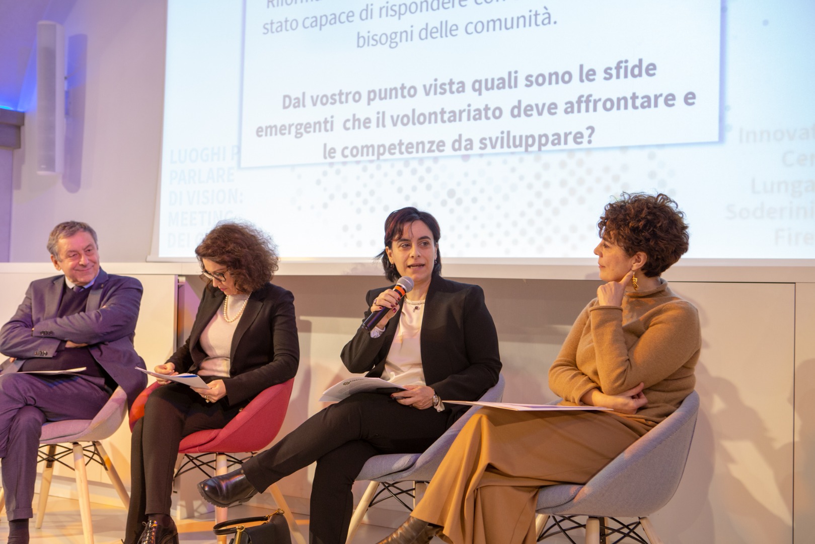 Presentato a Firenze il Manifesto dei Csv: i nuovi bisogni del volontariato post thumbnail image